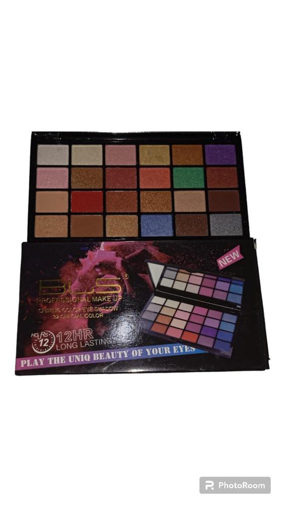 24 Shade Matte Eyeshadow Palette Black Compact