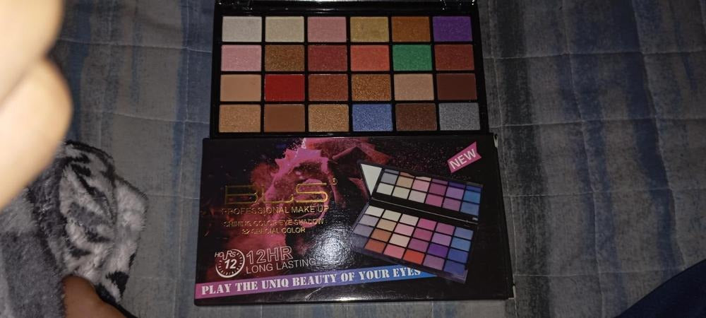 24 Shade Matte Eyeshadow Palette Black Compact